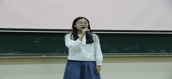 星空网页版登录入口圆满举办2016年英语演讲比赛